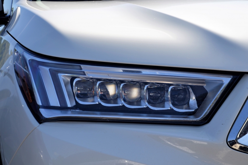 concession-auto-PIGNANS-min_acura-headlamp-2834131